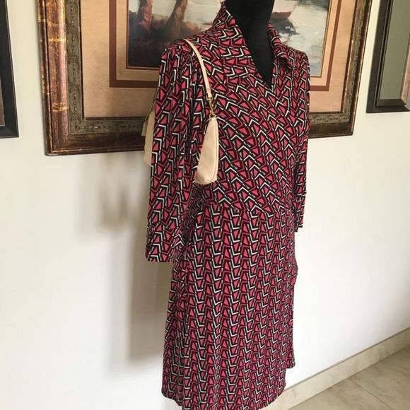 NWT’s size Small Laundry by design wrap dress  - Picture 11 of 12